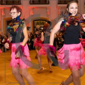 Wie Tanzen Fitness fördert - Latin Ladies: Selbst ist die Frau.