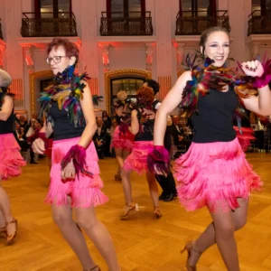 Wie Tanzen Fitness fördert - Latin Ladies: Selbst ist die Frau.